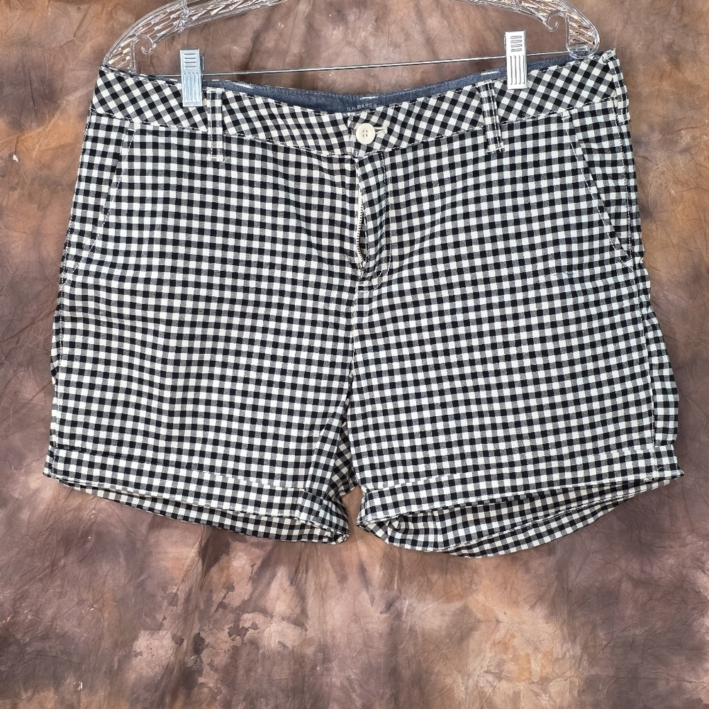 GH Bass Gingham Shorts Black White Pockets Stretch 6" inseam mid-high rise 12